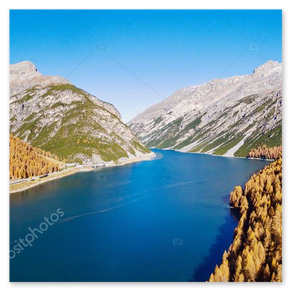 Dettagli accoglienti dell'interno chalet